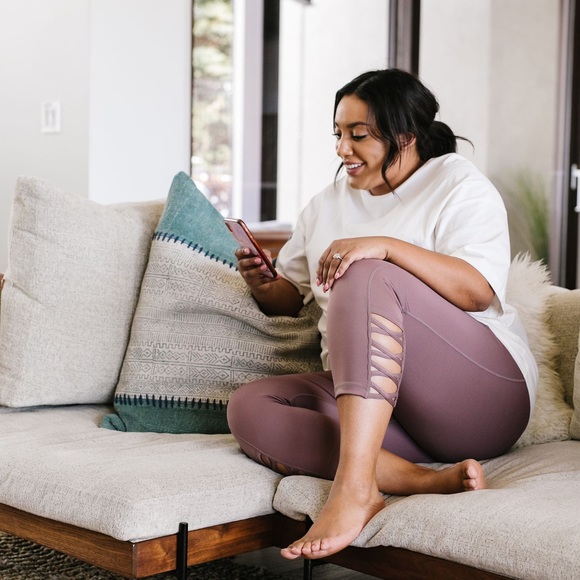 Capri Generation X Athletic Leggings - Picture 4 of 7